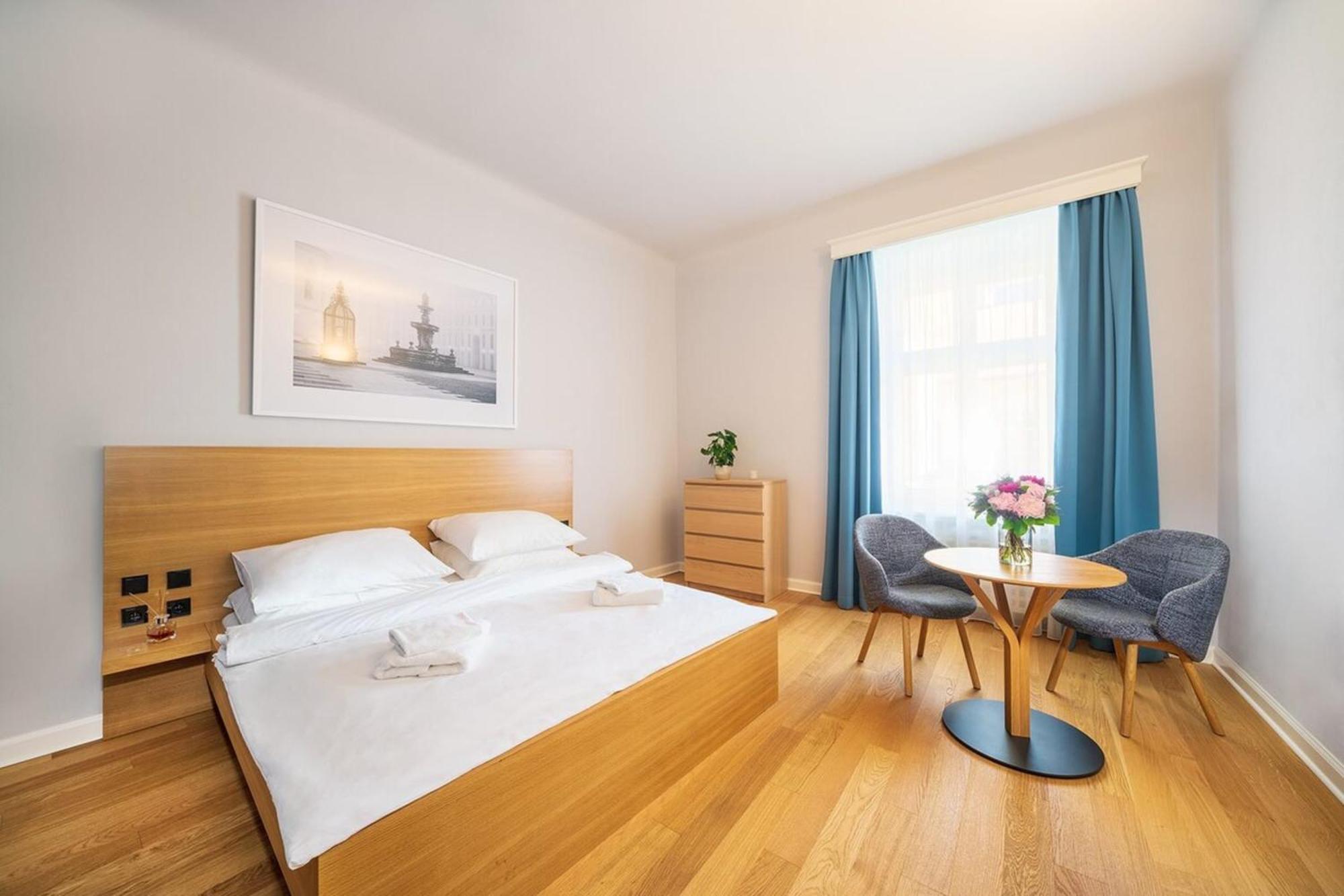 Quiet City Center Apartment In Hip & Foodie Area 프라하 외부 사진